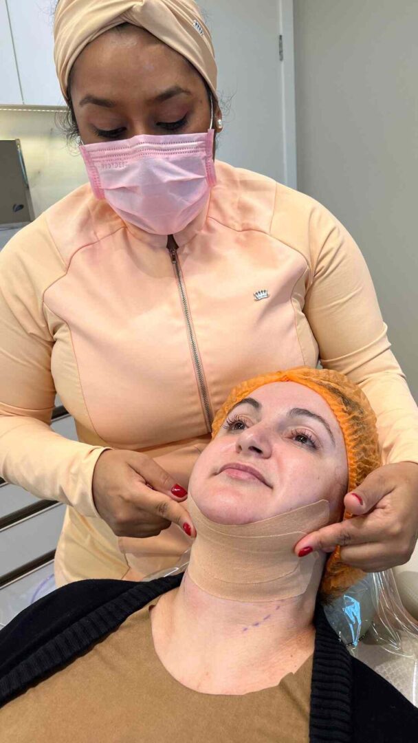 Aplicação Faixa Knesio Lipo Papada Florianópolis-SC