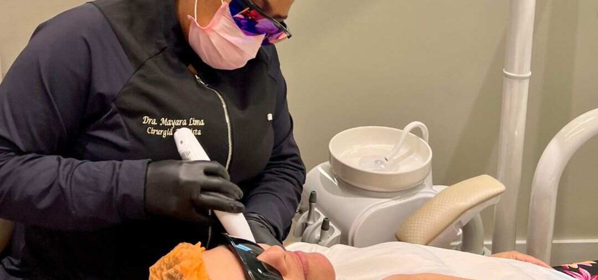 Pós-Operatório de Lipoaspiração de Papada em Florianópolis SC com a Dra. Mayara Lima